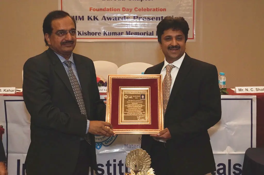 Paresh Haribhakti wins the KK Award