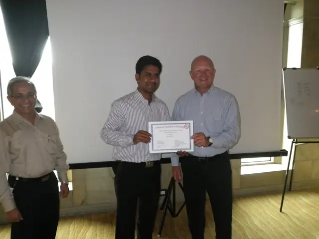 Syed Salahuddin presented with Best Customer Support Award